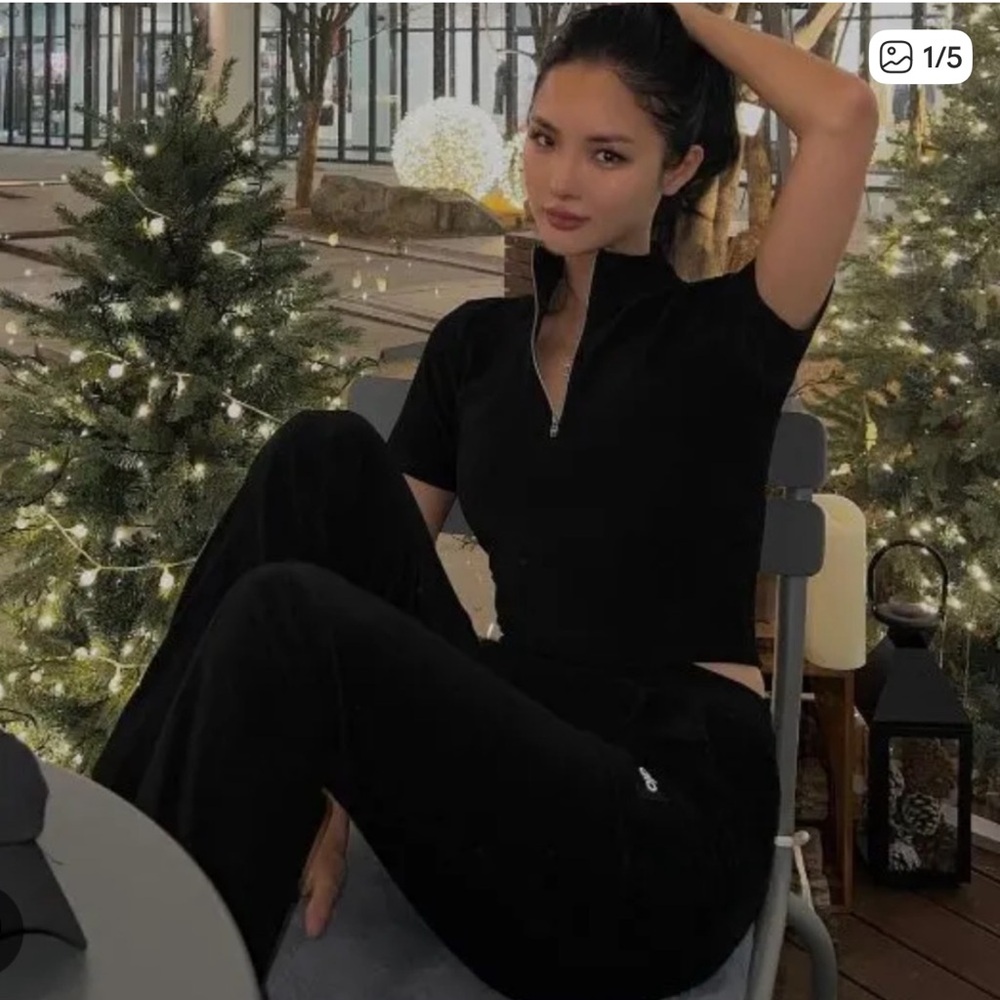 ALO Yoga Black Flare Leggings corduroy